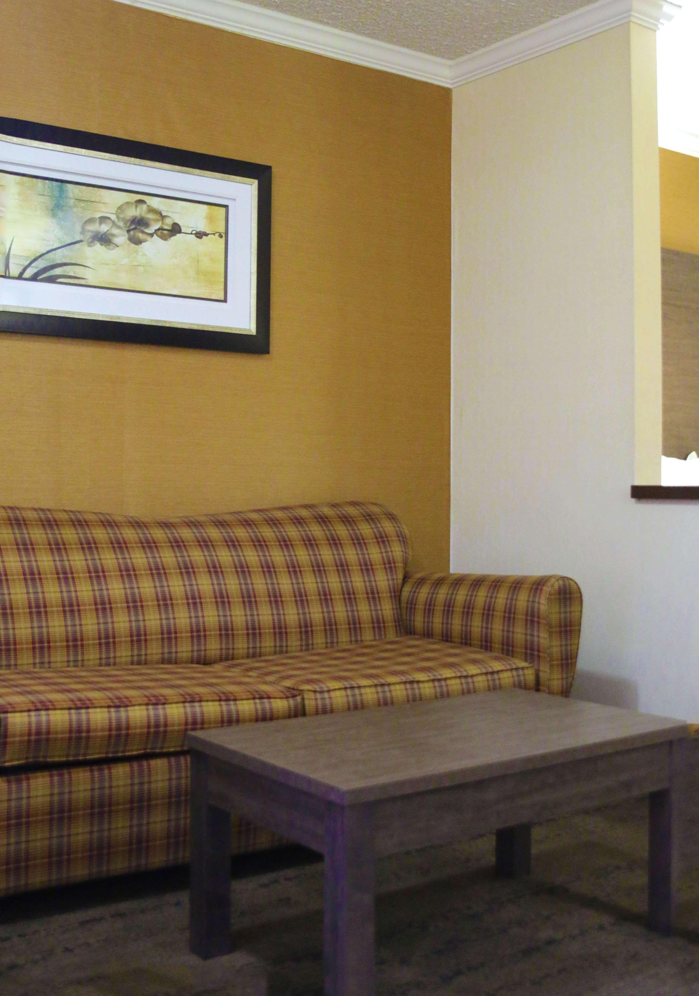 Best Western Galleria Inn & Suites Cheektowaga Εξωτερικό φωτογραφία