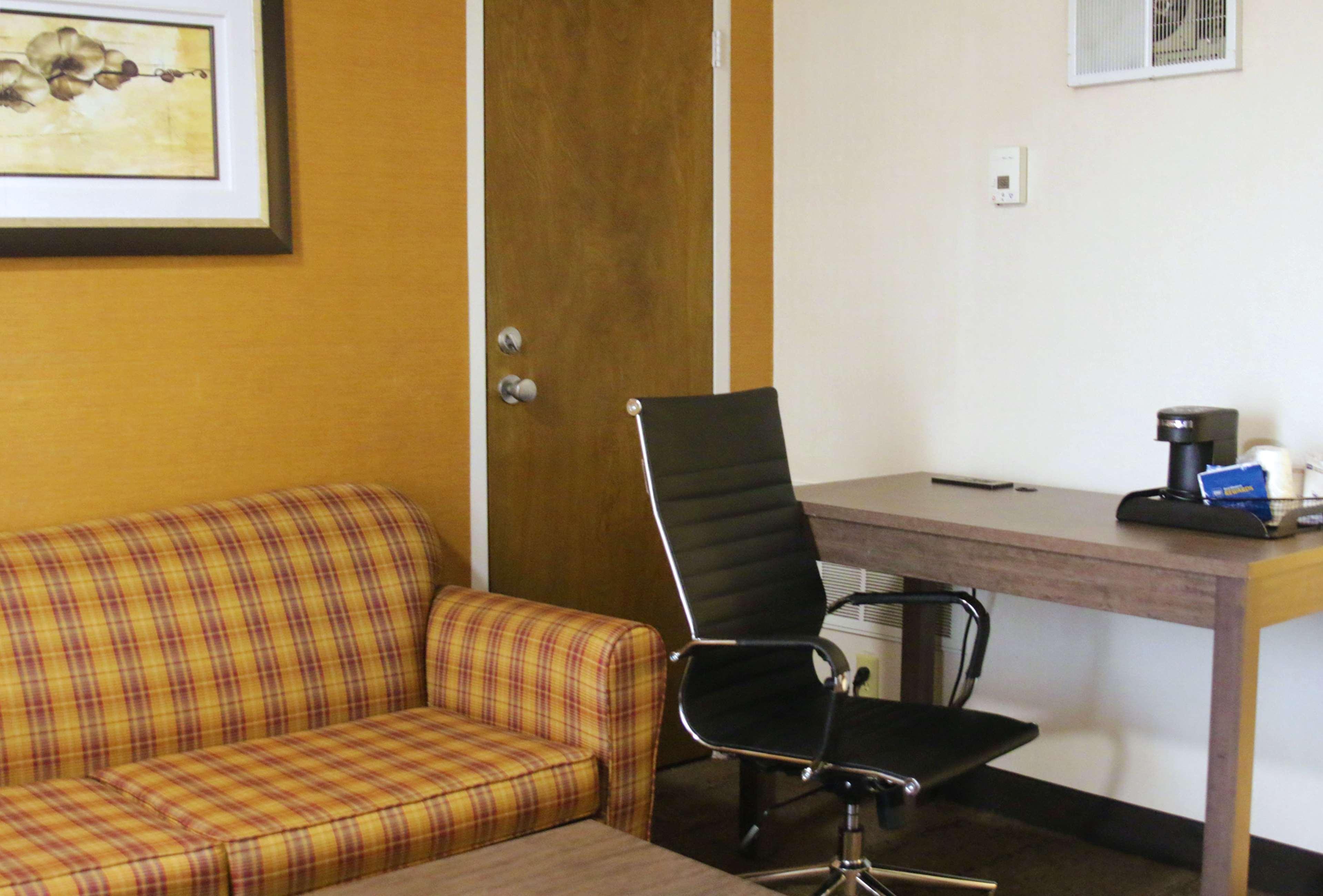 Best Western Galleria Inn & Suites Cheektowaga Εξωτερικό φωτογραφία